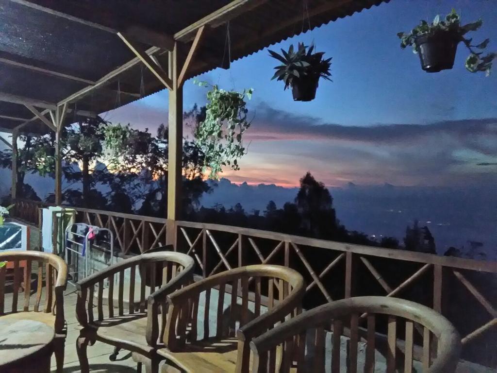 Bromo Tanjung Apartment Tosari ภายนอก รูปภาพ